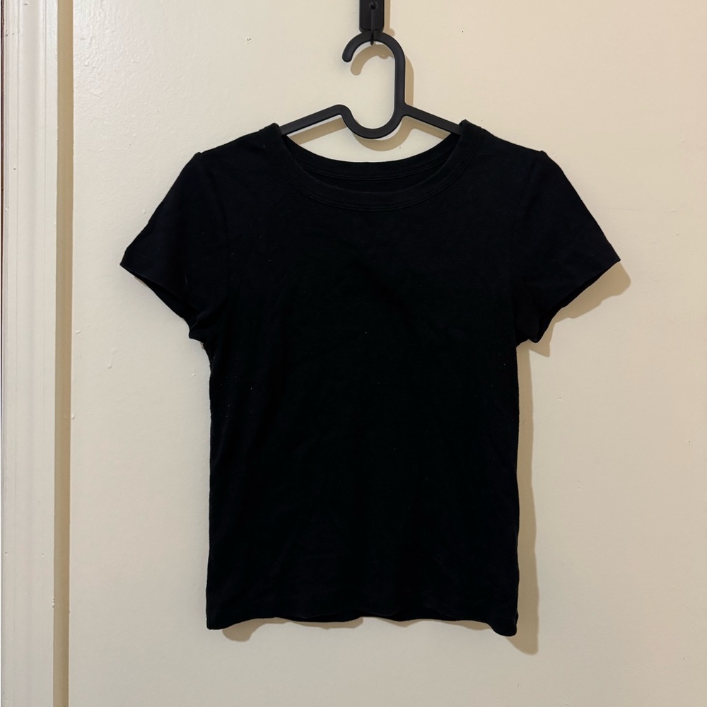 american eagle fitted black crop tee